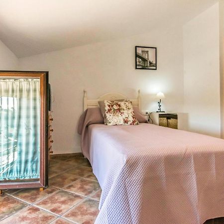 Pet Friendly Home In Hornachuelos With Kitchen Exteriér fotografie